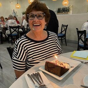 Meet your Posher, Deborah